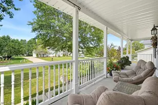 488 Schooner Ln, Northfield Center, OH 44067 - Photo 4