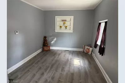 623 Highland Avenue, Barberton, OH 44203 - Photo 2