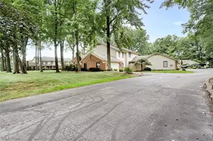 200 Talsman Dr, Canfield, OH 44406 - Photo 36