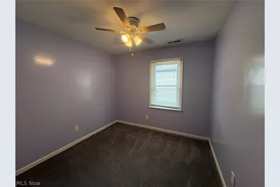 625 Delaware Avenue, Elyria, OH 44035 - Photo 8
