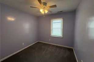 625 Delaware Ave, Elyria, OH 44035 - Photo 8