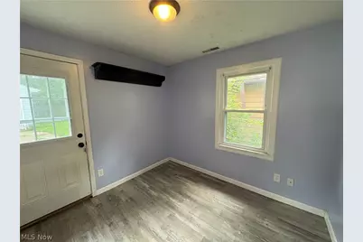 625 Delaware Avenue, Elyria, OH 44035 - Photo 10