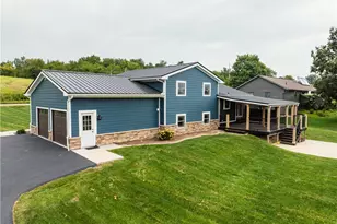 1106 Shutt Valley Rd NW, Sugarcreek, OH 44681 - Photo 4