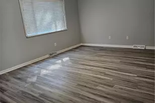 5536 Pleasant Ave, North Ridgeville, OH 44039 - Photo 8