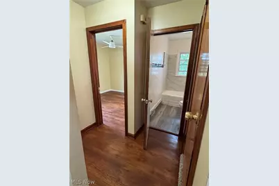 1445 Burkhardt Avenue, Akron, OH 44301 - Photo 12