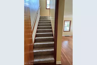 1445 Burkhardt Avenue, Akron, OH 44301 - Photo 18