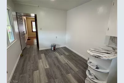 1445 Burkhardt Avenue, Akron, OH 44301 - Photo 10