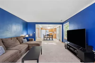 1138 Oxford Circle, Akron, OH 44312 - Photo 8