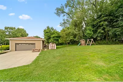 2591 Woodview Road, Uniontown, OH 44685 - Photo 38
