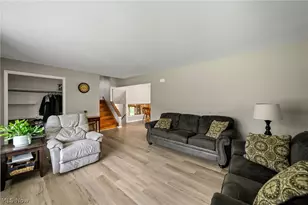 2591 Woodview Rd, Uniontown, OH 44685 - Photo 6