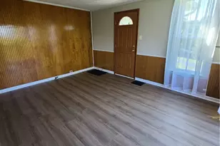 32 Market St, Mt Pleasant, OH 43939 - Photo 14
