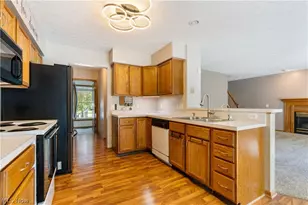 2124 Mt Pleasant St NE, Canton, OH 44721 - Photo 2