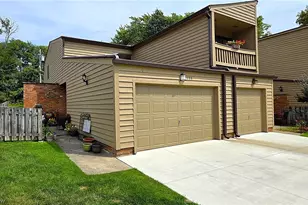 138 Kimrose Ln, Grandview Heights, OH 44147 - Photo 1