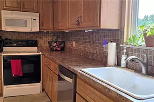 138 Kimrose Ln, Grandview Heights, OH 44147 - Photo 4