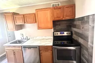 3877 Tacoma Ave, Lorain, OH 44055 - Photo 4