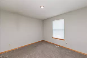 711 Bisson Ave, Akron, OH 44307 - Photo 24