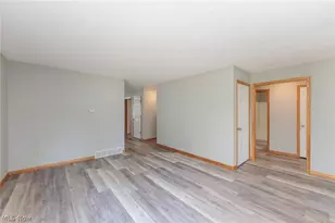 711 Bisson Ave, Akron, OH 44307 - Photo 4