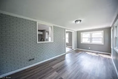 2415 Snyder Avenue NE, Canton, OH 44714 - Photo 20