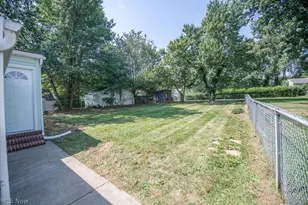 2415 Snyder Ave NE, Canton, OH 44714 - Photo 6