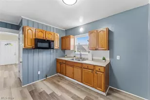 2217 Broadway, Lorain, OH 44052 - Photo 14