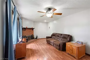 4311 Cottage Grove Rd, Uniontown, OH 44685 - Photo 2