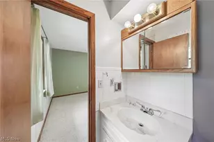 5818 Iva Dr, Akron, OH 44319 - Photo 32