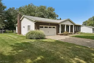 5818 Iva Dr, Akron, OH 44319 - Photo 2