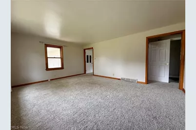 9934 Georgetown Street, Louisville, OH 44641 - Photo 6