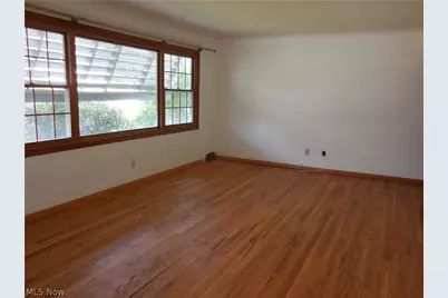 1554 Empire Road, Wickliffe, OH 44092 - Photo 4