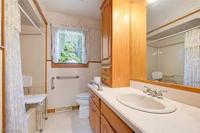 7851 N Boyden Road, Sagamore Hills, OH 44067 - Photo 16