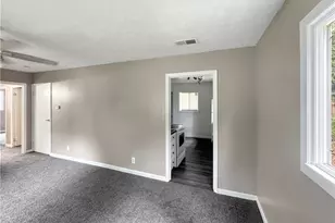 919 Kickapoo Ave, Akron, OH 44305 - Photo 2
