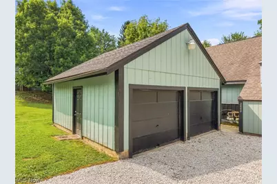 2652 Massillon Road, Akron, OH 44312 - Photo 32