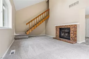 2652 Massillon Rd, Akron, OH 44312 - Photo 20
