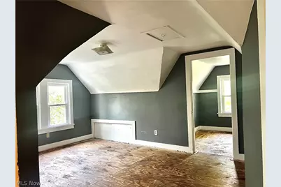 10402 Shale Avenue, Loveland, OH 44104 - Photo 6