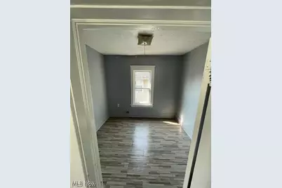 8909 Fuller Avenue, Loveland, OH 44104 - Photo 4