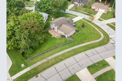 7879 Cresthill Drive, Green Hills, OH 44131 - Photo 42