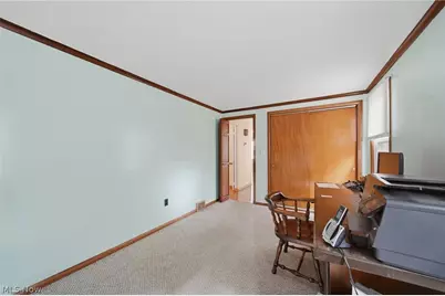 41 8th Street, Barberton, OH 44203 - Photo 16