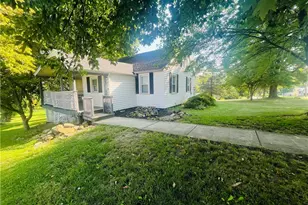 4695 Grapeland Ave, Louisville, OH 44641 - Photo 6