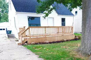 1356 Stratford St, Barberton, OH 44203 - Photo 1