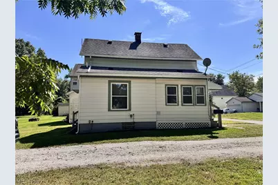 301 Bell Street, Barberton, OH 44203 - Photo 16