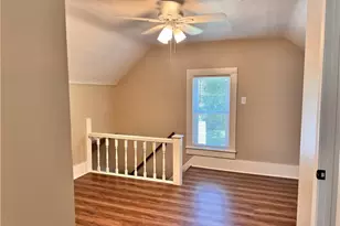 301 Bell St, Barberton, OH 44203 - Photo 10