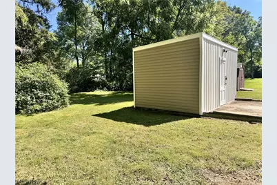 301 Bell Street, Barberton, OH 44203 - Photo 18