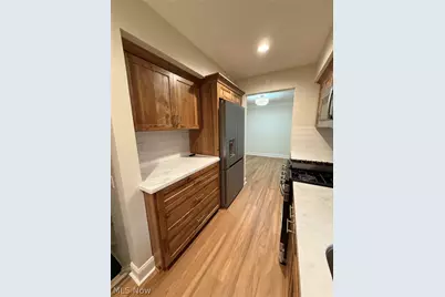 475 Meadowlane Road, Green Hills, OH 44131 - Photo 8