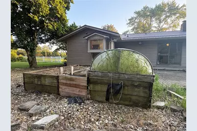 2229 Newark Road, Zanesville, OH 43701 - Photo 8