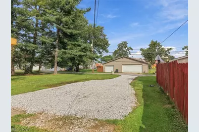 245 E Maryland Avenue, Sebring, OH 44672 - Photo 32