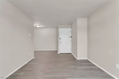 1415 Wyandotte Avenue #306, Oakwood, OH 44107 - Photo 4