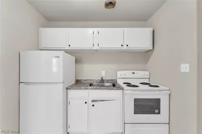 1415 Wyandotte Avenue #306, Oakwood, OH 44107 - Photo 10