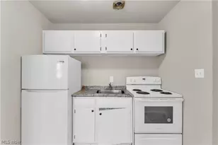 1415 Wyandotte Ave, Oakwood, OH 44107 - Photo 10