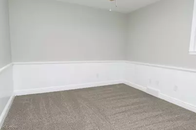 911 West Drive, Sheffield Lake, OH 44054 - Photo 16