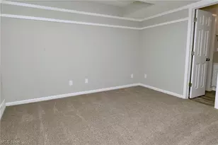 911 West Dr, Sheffield Lake, OH 44054 - Photo 34